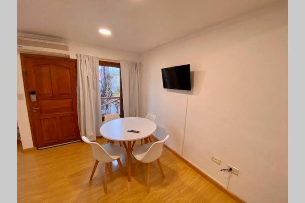 Departamento Amplio En Pleno Centro Apartment El Calafate Bagian luar foto